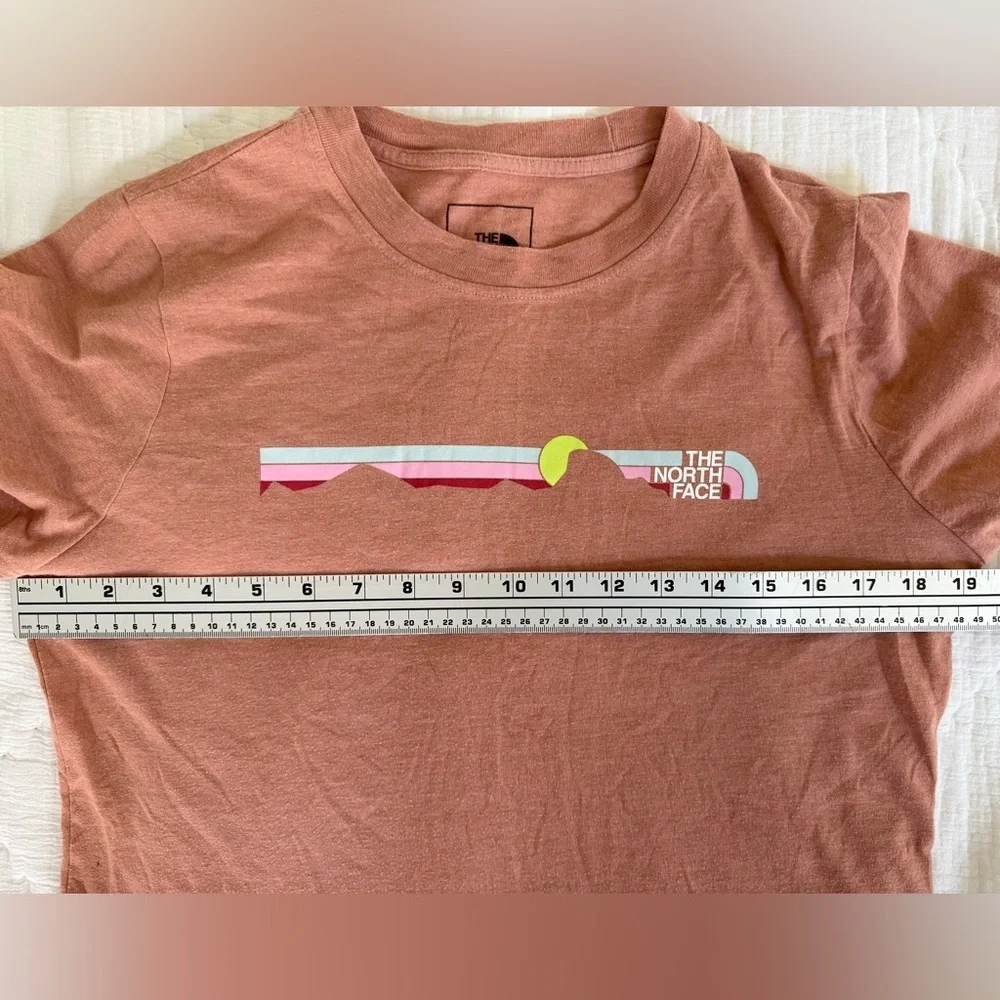 🌄 The North Face Women’s Graphic Tee Large Rust Pink Retro Mountain Logo Shirt - Picture 7 of 13